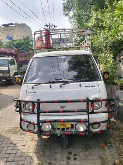 Hyundai shehzore 2004