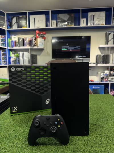 XBOX SERIES X (1TB) JUST LIKE NEW