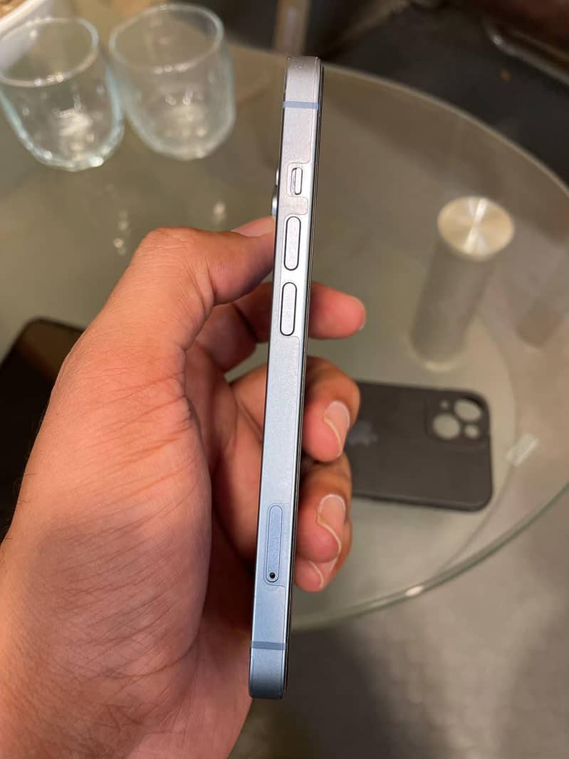 Apple iPhone 14 2