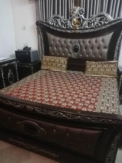 King Size bed with side tables and dressing