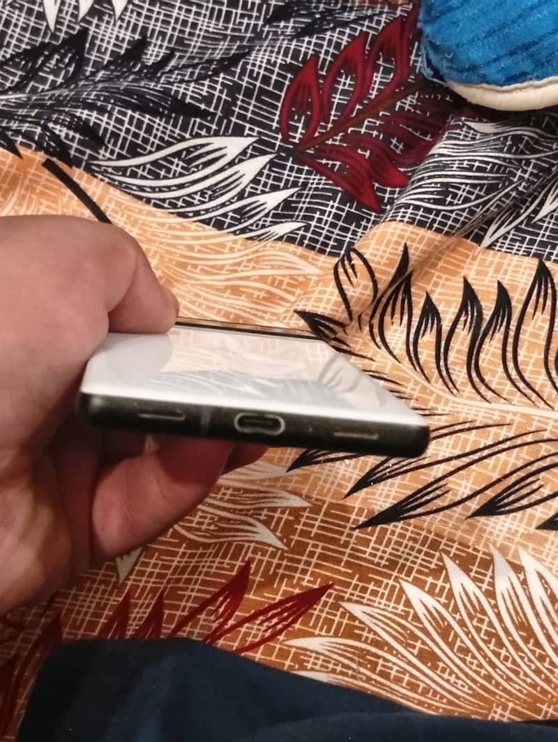 Google pixel 6a 4