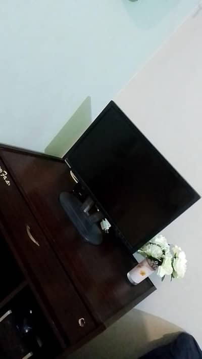full computer sell with table,,, mother board kharab hai ,baqi sab ok