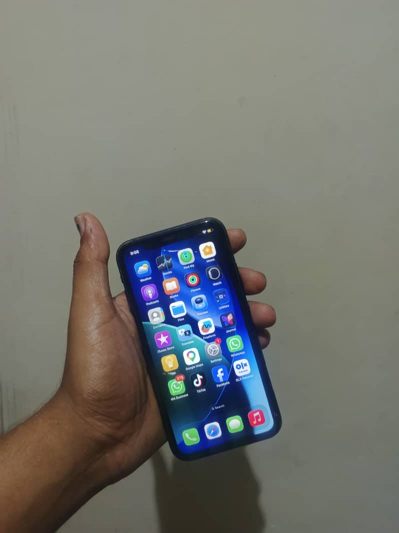 Apple iPhone 11 6