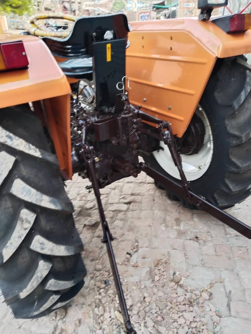 Tractor 4