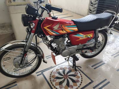 Honda CG 125  CG  125 2026  Model - Only  7000  KM  - Like New  ju