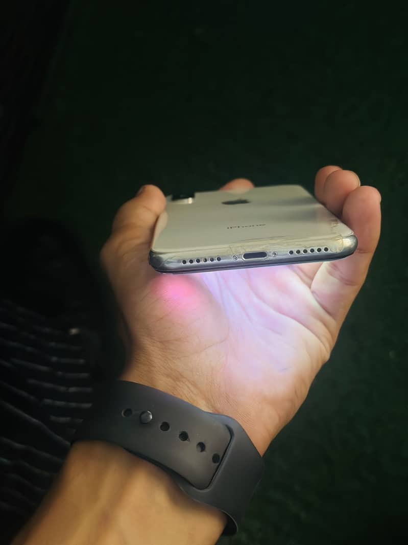Apple iPhone X 2