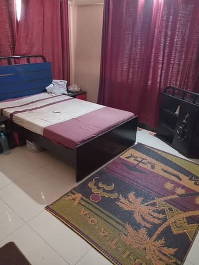 900 Square Feet Flat For Sale In Gulshan-E-Iqbal - Block 13/B Karachi