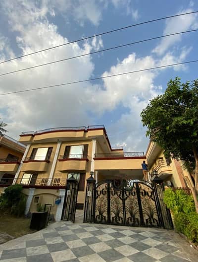 Girls Hostel Seats Available