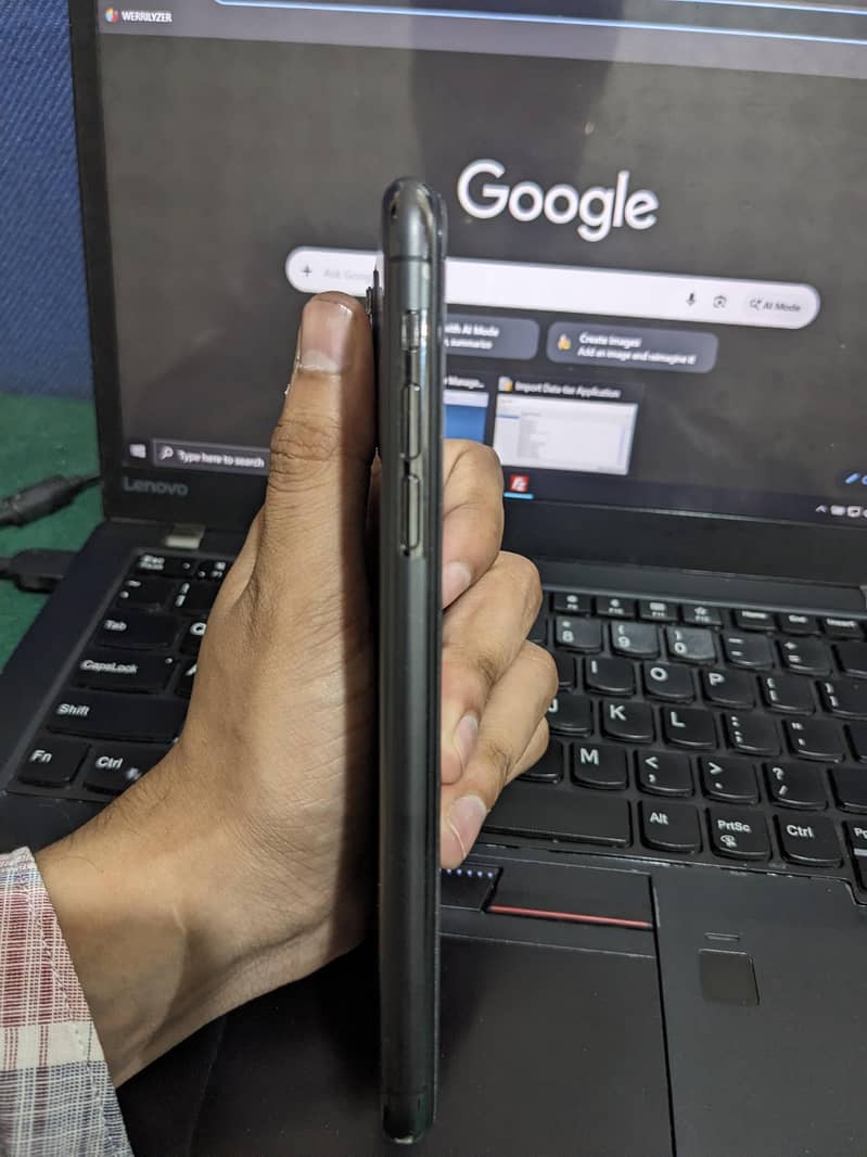 iPhone 11 Pro Max 6
