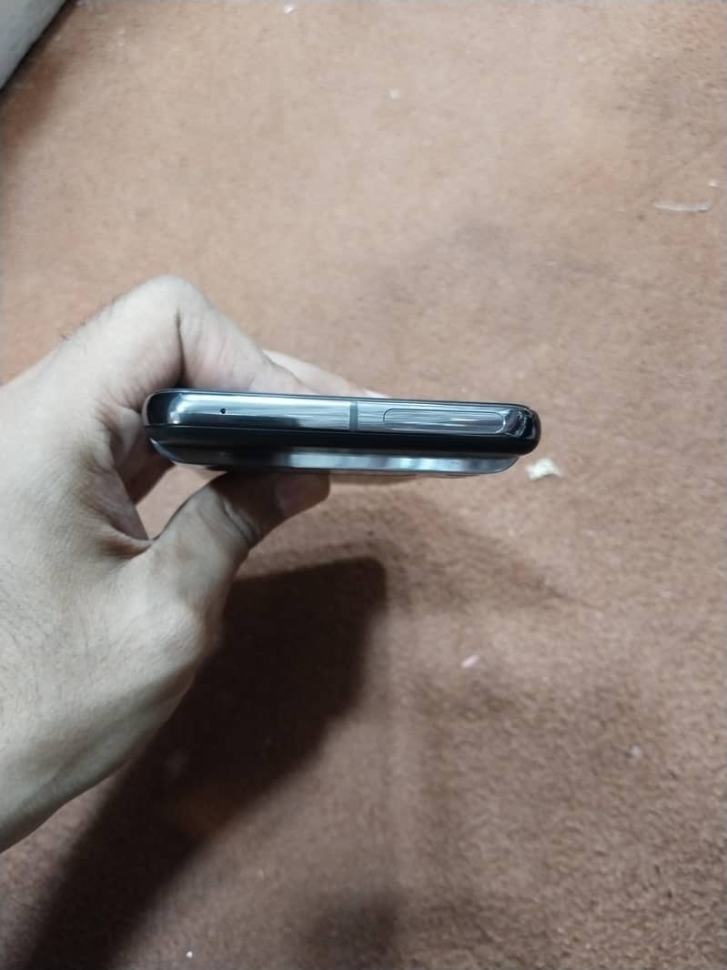 Google Pixel 8 Pro 4