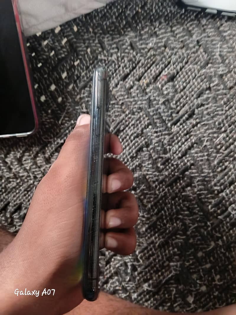 Apple iPhone X 1