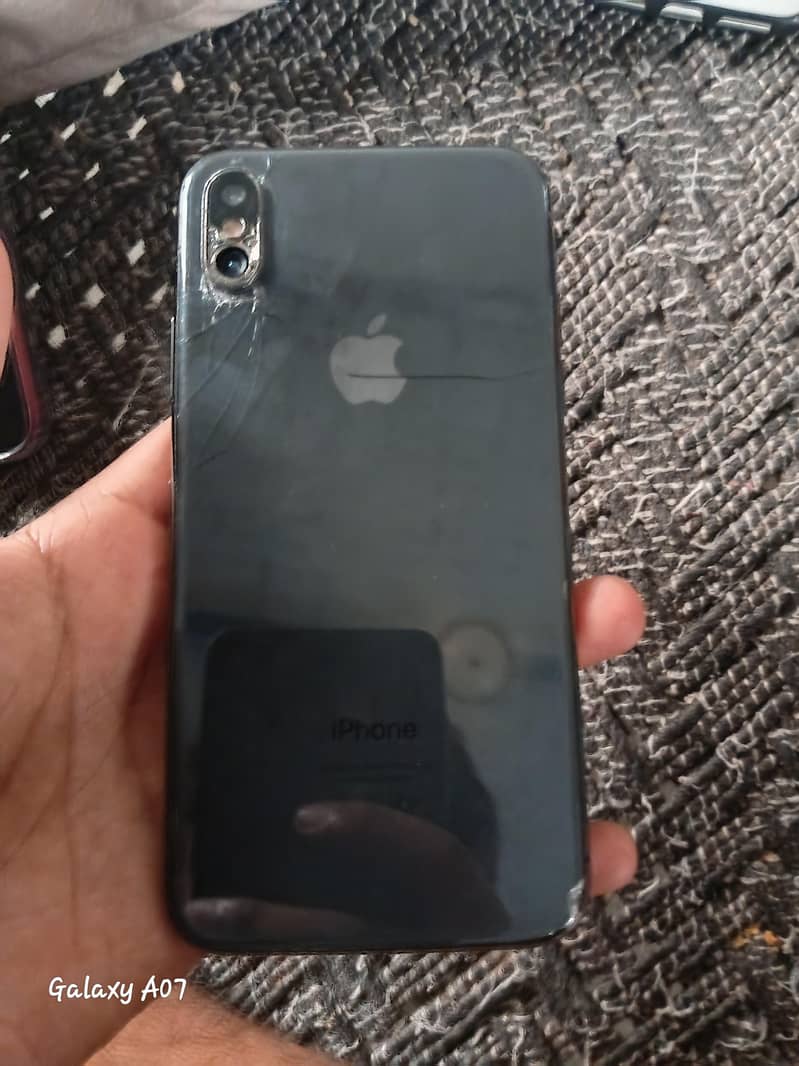 Apple iPhone X 3