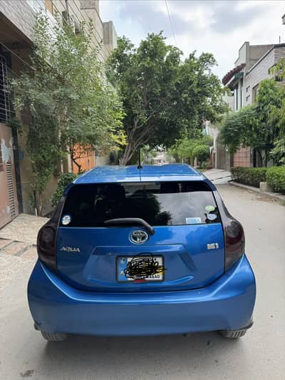 Toyota Aqua 2013