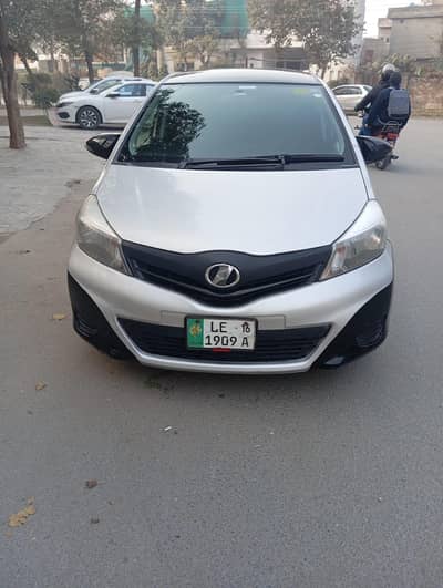 Toyota Vitz 2013