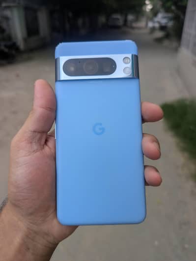 Google Pixel 8 Pro