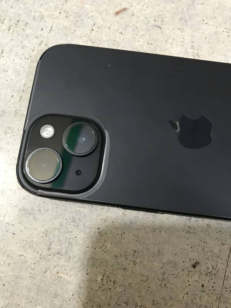 Apple iPhone 15 6