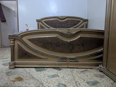 used Deco furniture