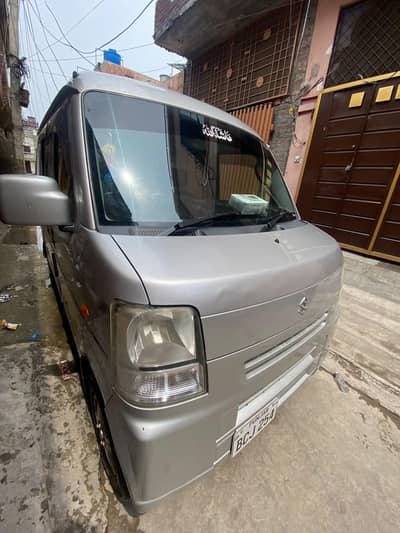 Suzuki Every 2010