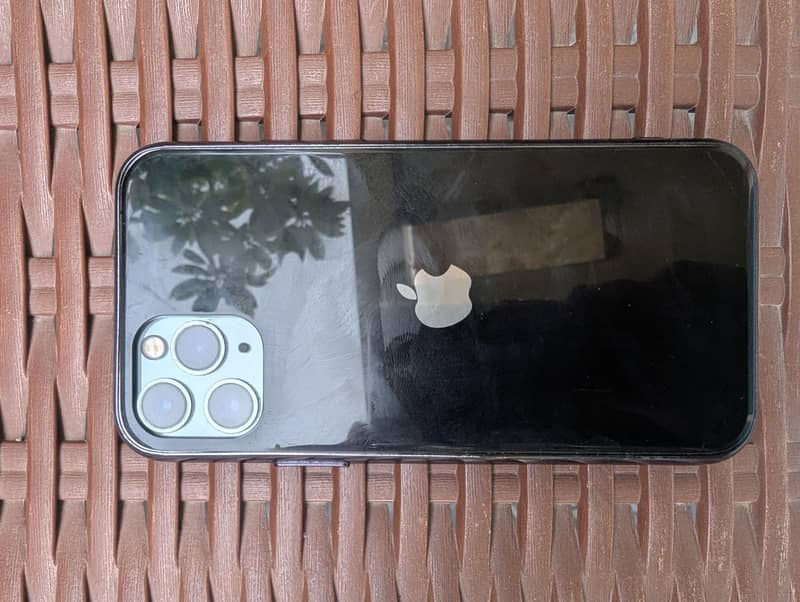 Apple iPhone 11 Pro 0