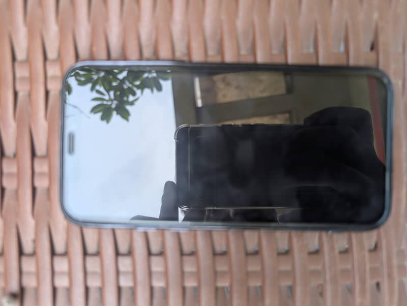 Apple iPhone 11 Pro 1