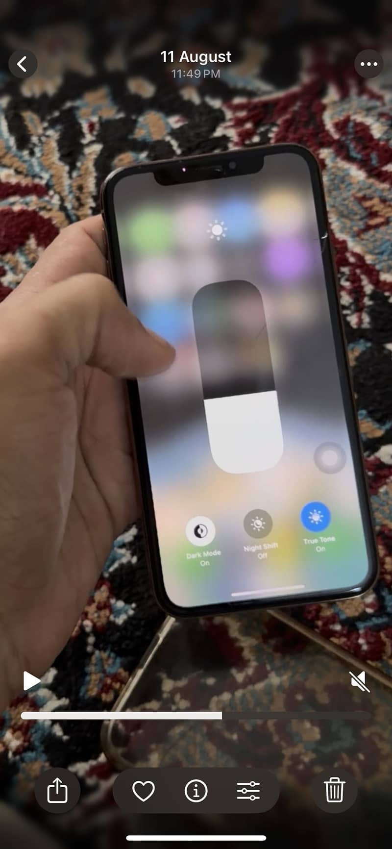 Apple iPhone XS 1