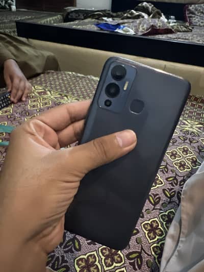 Infinix Hot 12 Play