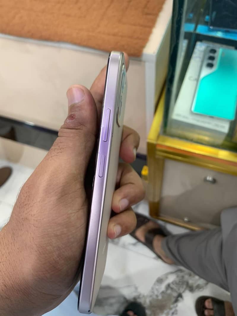 OPPO A6 1