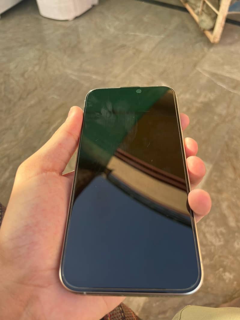 Apple iPhone 15 Pro Max 5