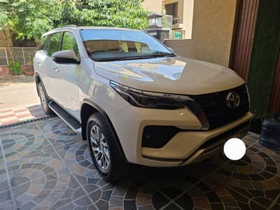Toyota Fortuner V 2021