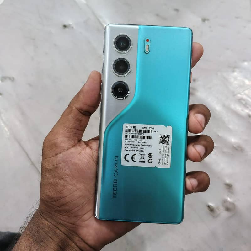 Tecno CAMON 40 Pro 0