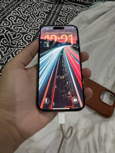 Apple iPhone 16 Pro