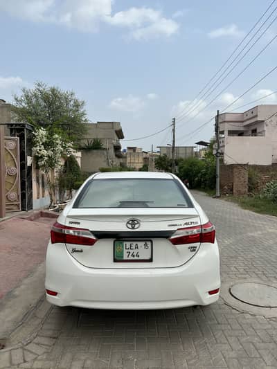 Toyota Altis Grande 2015