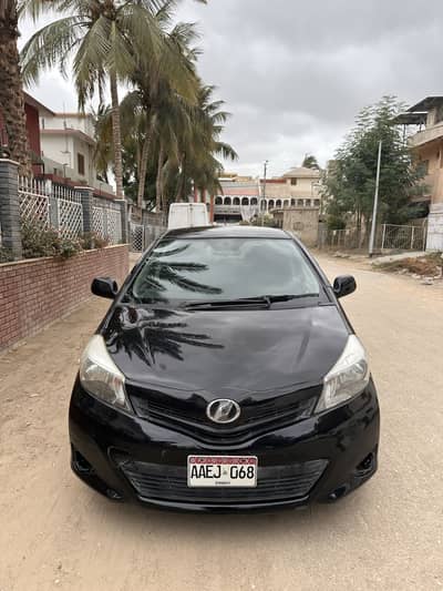 Toyota Vitz 2012/15 Push start