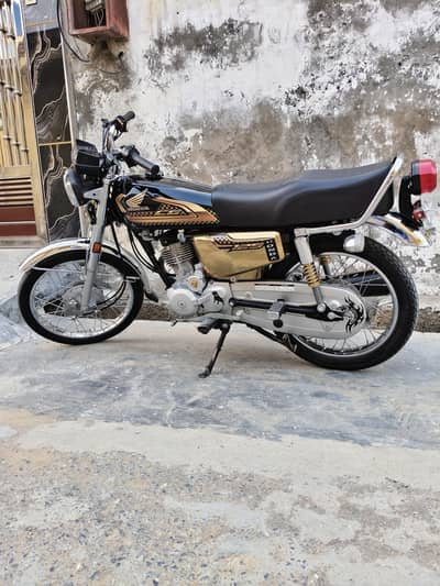 Honda cg 125s gold addition 2024-25