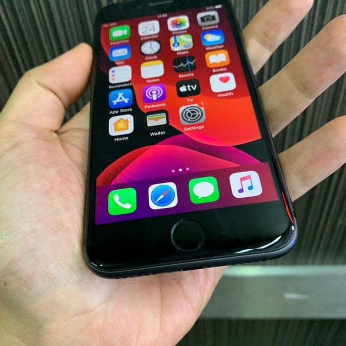 Apple iPhone 8 Plus 2
