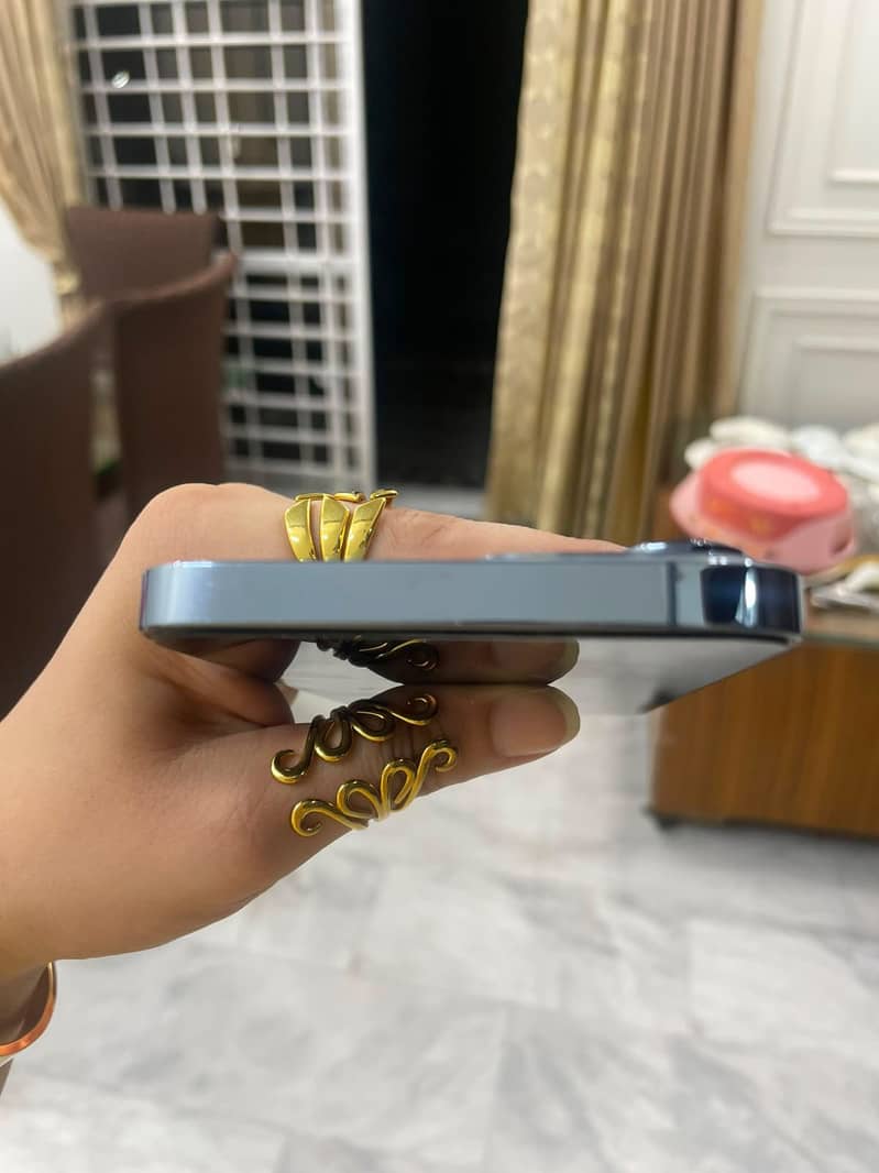 iPhone 13 Pro Max 5