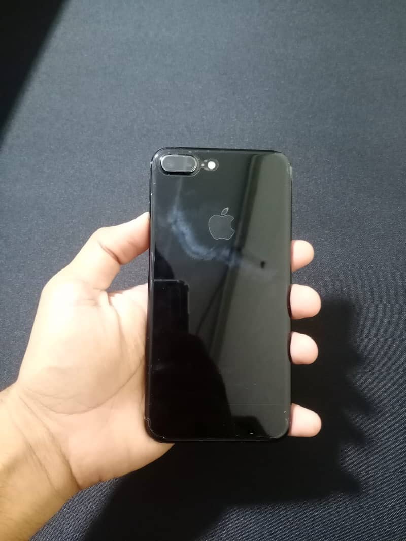 Apple iPhone 7 Plus 3
