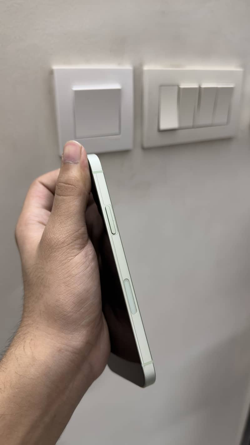 Apple iPhone 12 2