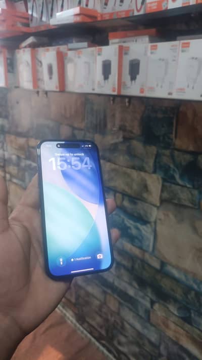 Apple iPhone 15