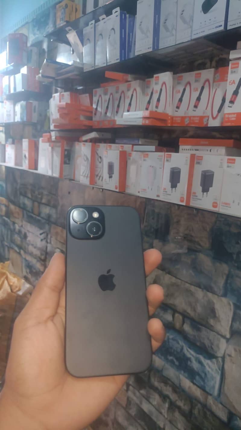 Apple iPhone 15 1
