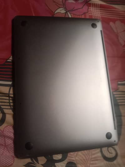 MacBook pro 2017 13 inch