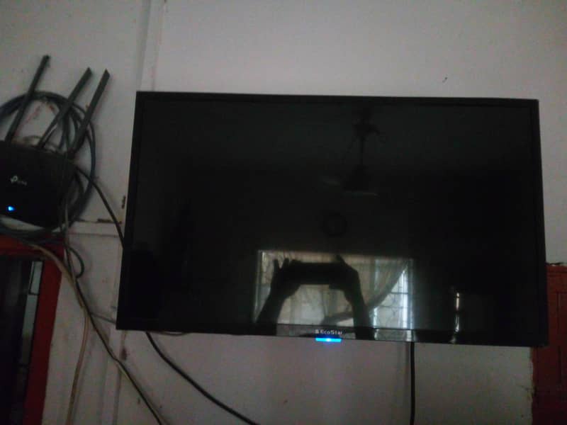 Echo star smart TV 0