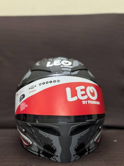 Leo by Penguin Full Face Helmet