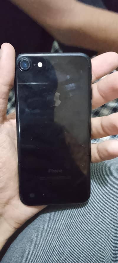 Apple iPhone 7