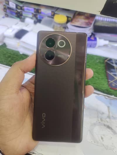 vivo 30e. . full box. . . bilkull fresh. .
