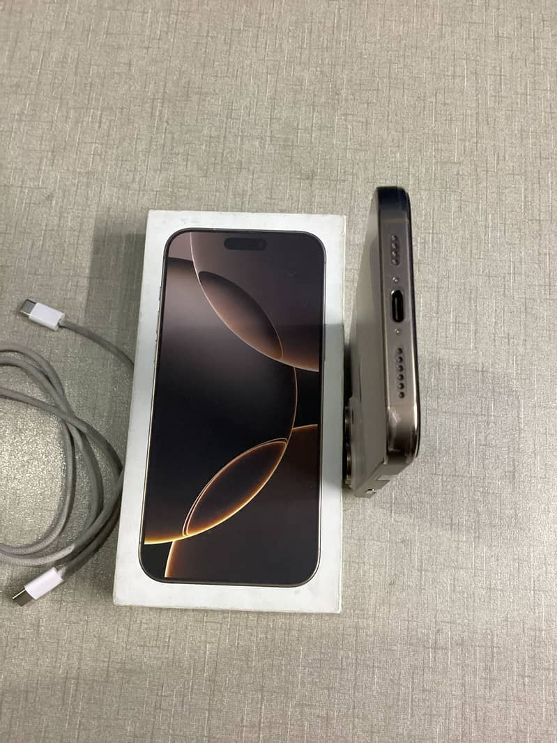 Apple iPhone 16 Pro Max 5