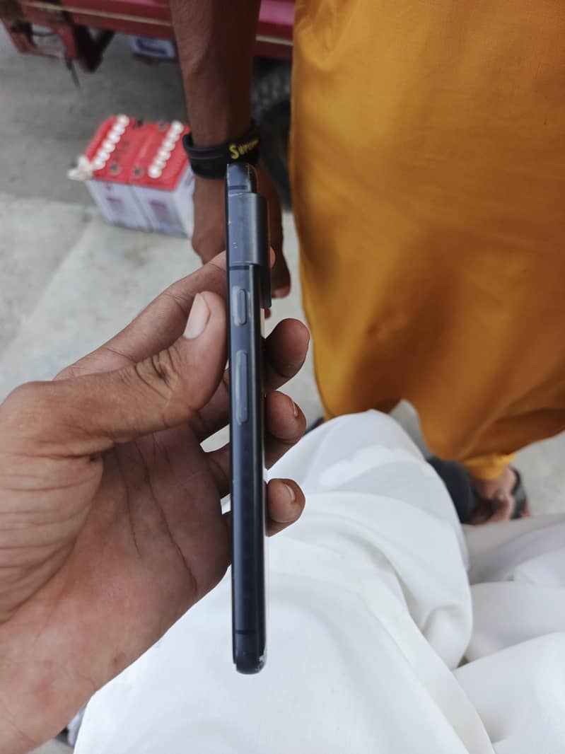 Google Pixel 8 2