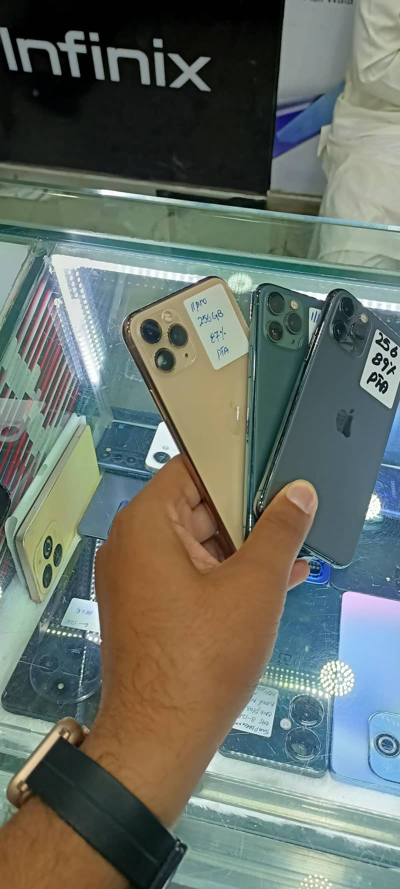Apple iPhone 11 Pro 1