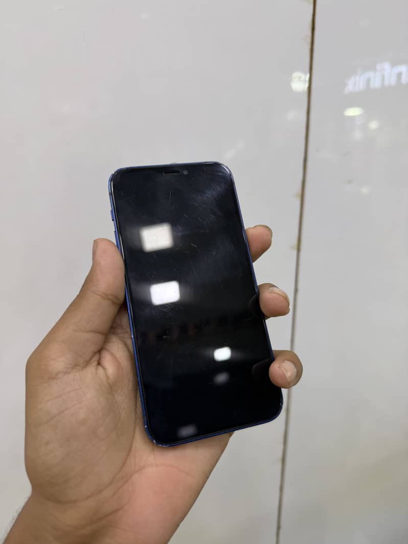 Apple iPhone 12 mini 4