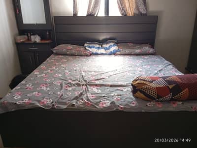 4-Piece Complete Bedroom Furniture Set with Master Mattress | O
